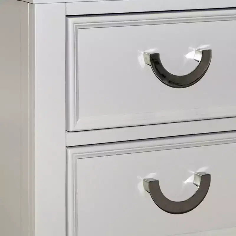 Comodino Royal Hampton con 2 cassetti, dettagli modanati, legno massello