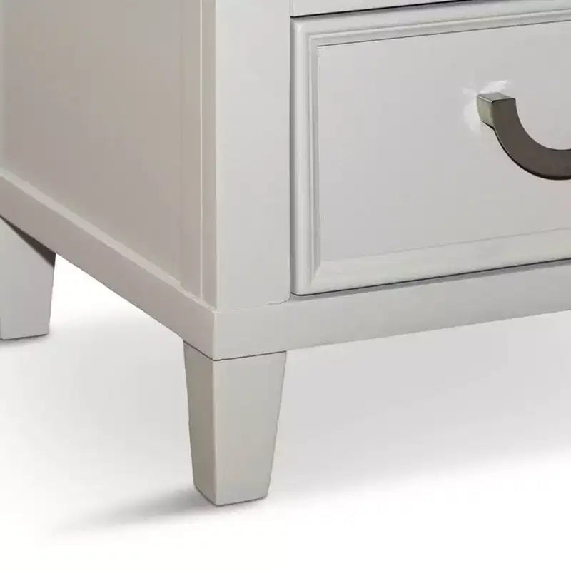 Comodino Royal Hampton con 2 cassetti, dettagli modanati, legno massello