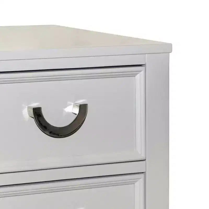 Comodino Royal Hampton con 2 cassetti, dettagli modanati, legno massello