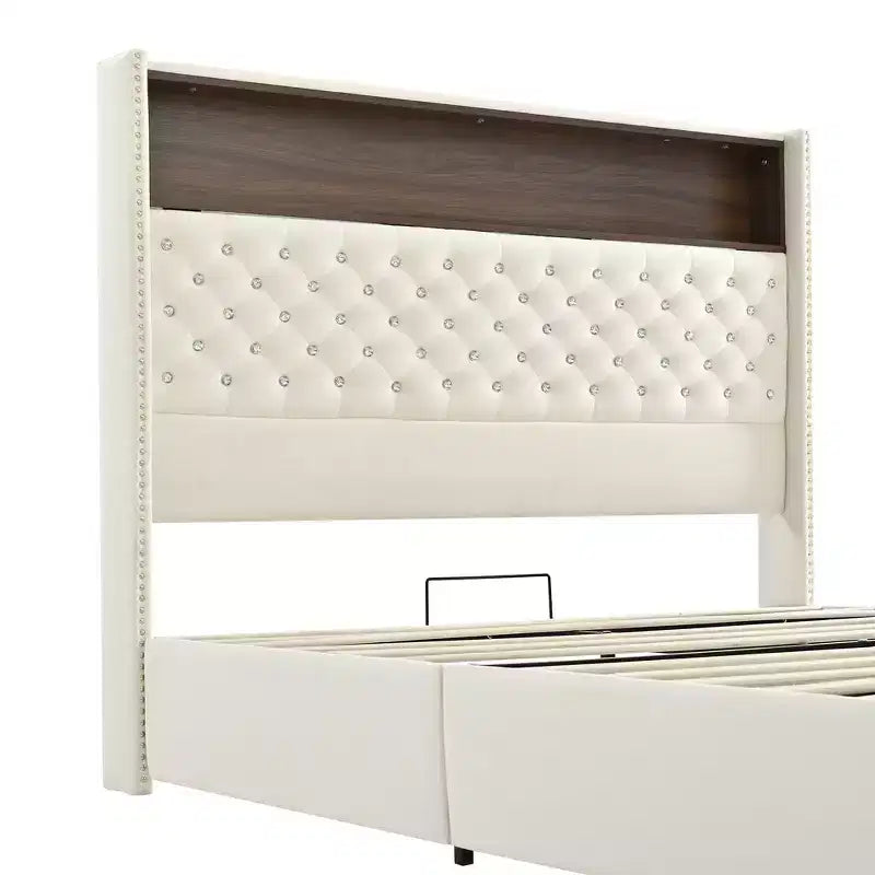 Telaio del letto imbottito in velluto Queen Size, letto a piattaforma con schienale ad ala, testiera alta 132 cm con decorazione a rivetto, mensola per testiera