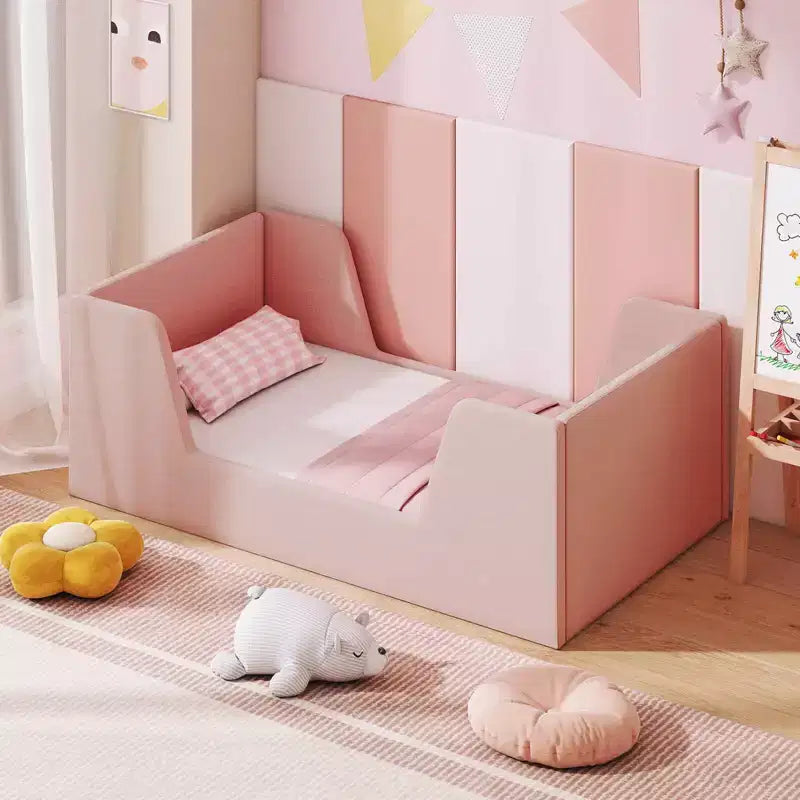 Letto per bambini a pavimento imbottito in morbido tessuto vellutato con spondine di sicurezza e testiera grigio/rosa